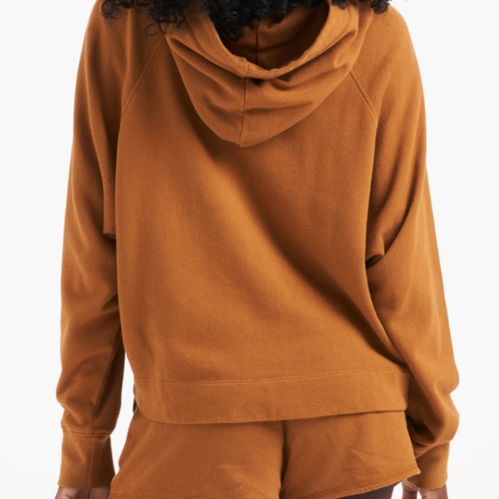 Vuori hoodie large sunny  side color Turmeric